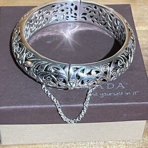 RETIRED Silpada Forever Stunning STERLING SILVER BANGLE